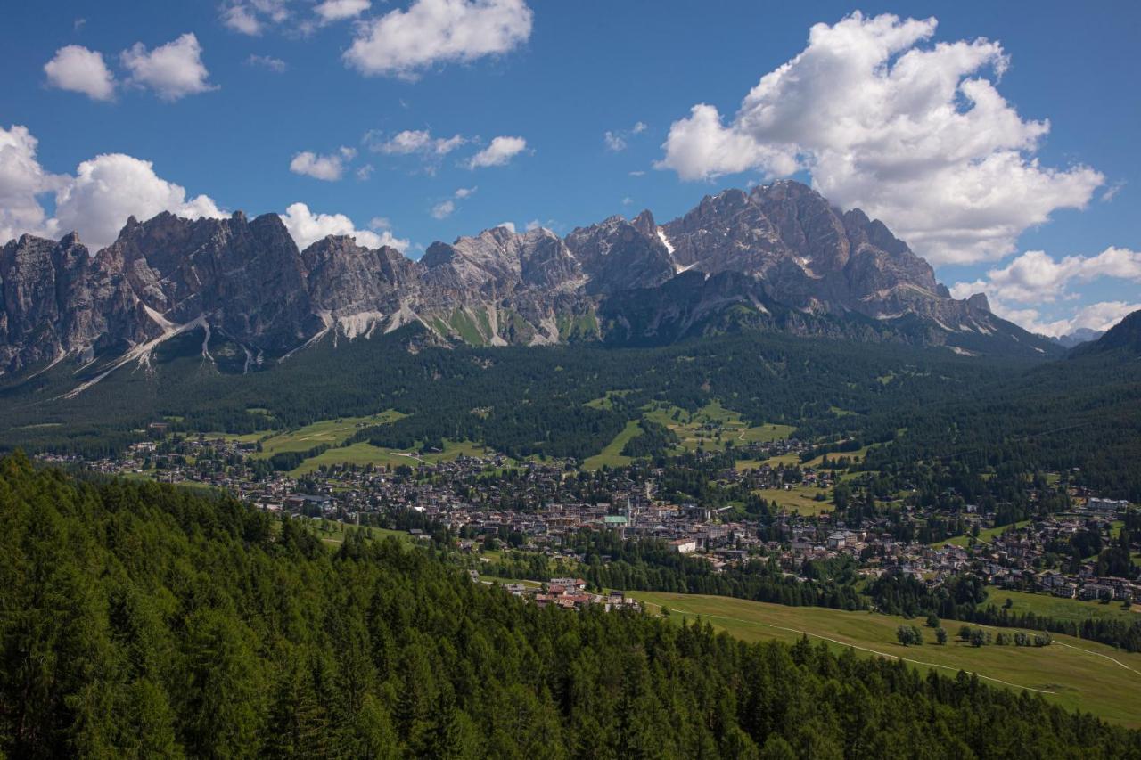 Cortina-House Appartement Cortina d'Ampezzo Buitenkant foto